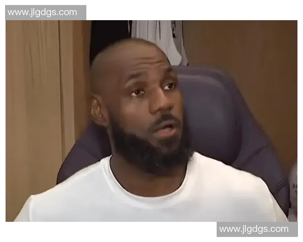 肯纳德：我从小就是詹姆斯的粉丝，和他同场竞技非常圆满